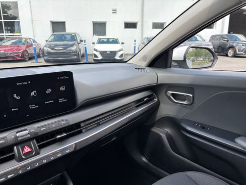 Used 2025 Kia K4 FWD image 34