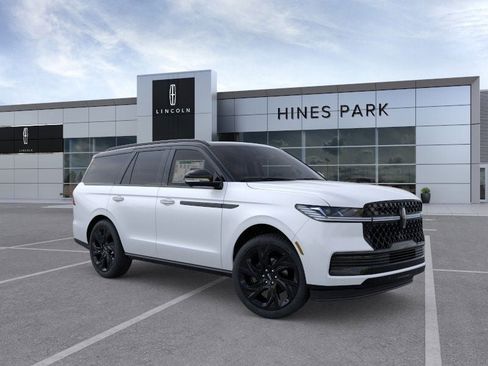 New 2025 Lincoln Navigator Black Label image 7