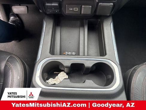 Used 2021 GMC Sierra 2500 AT4 w/ AT4 Preferred Package AWD/4WD image 10