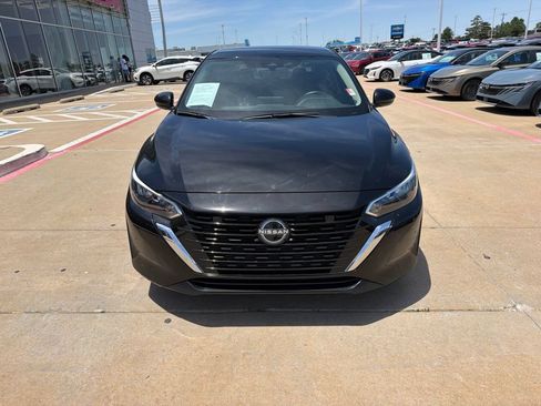 Used 2024 Nissan Sentra SV w/ All-Weather Package FWD image 8