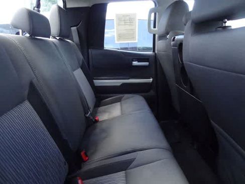 Used 2015 Toyota Tundra SR5 AWD/4WD image 7
