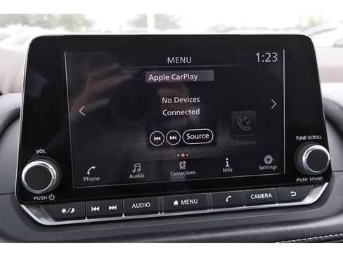Used 2023 Nissan Rogue S FWD image 13