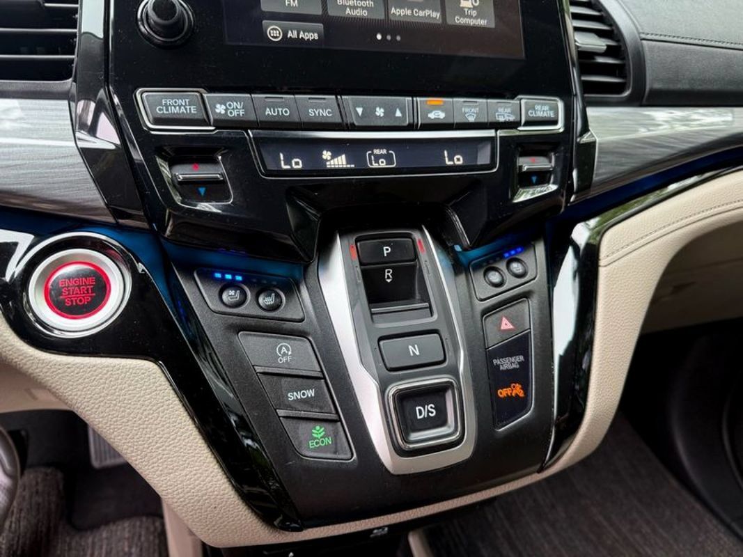 Used 2023 Honda Odyssey Elite image 26