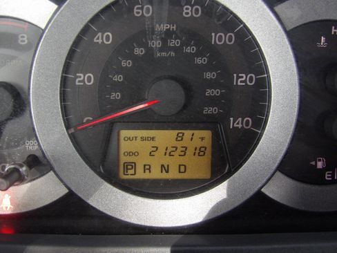 Used 2006 Toyota RAV4 2WD image 31