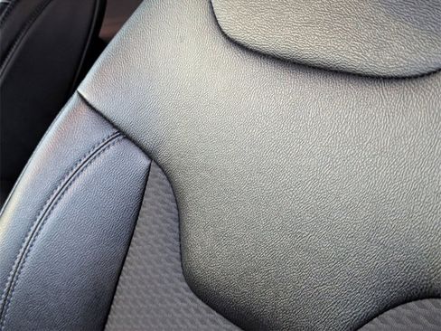 Used 2024 Jeep Compass Latitude image 20