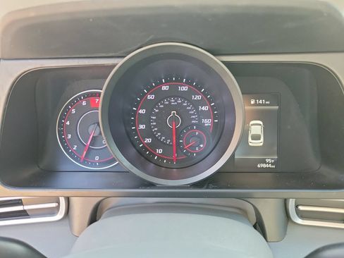 Used 2023 Hyundai Elantra SEL FWD image 20