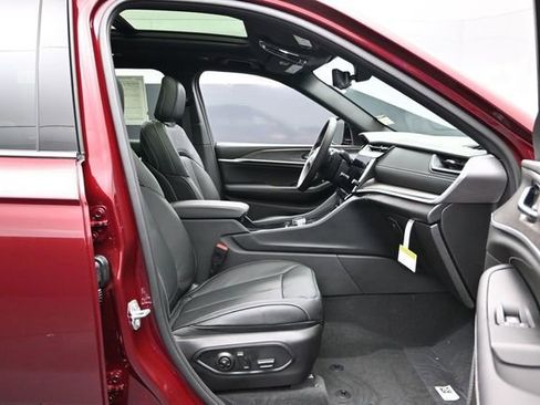 New 2026 Jeep Grand Cherokee L Limited AWD/4WD image 26