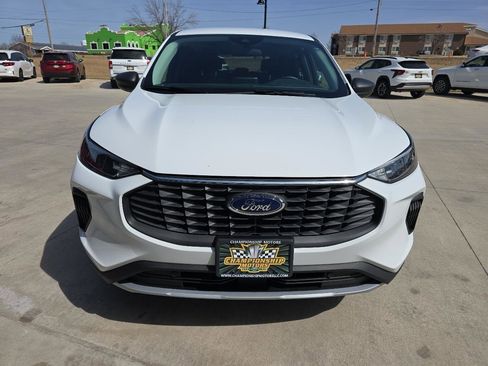 Used 2023 Ford Escape Active image 8