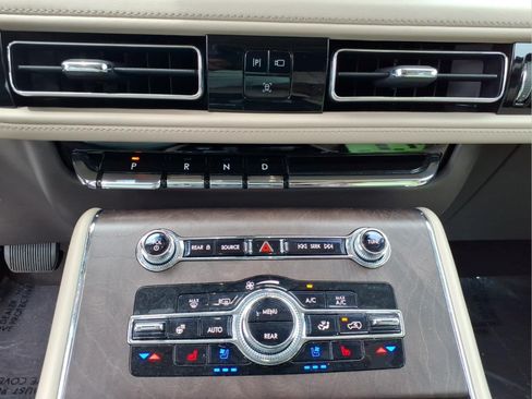 Certified 2023 Lincoln Aviator Reserve w/ Equipment Group 201A AWD/4WD image 8