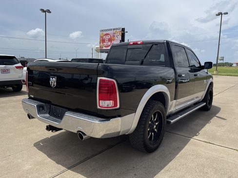 Used 2016 RAM 1500 Laramie RWD image 4