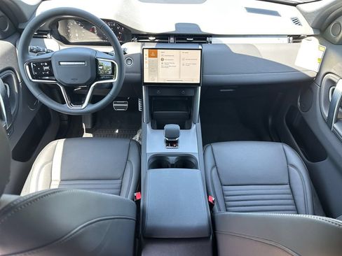 New 2026 Land Rover Discovery Sport Landmark AWD/4WD image 10