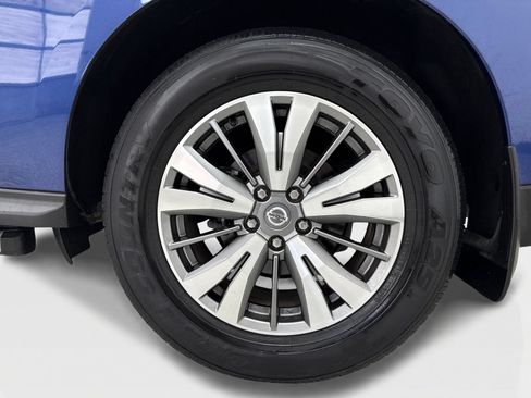 Used 2020 Nissan Pathfinder SV FWD image 53