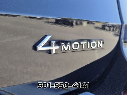 Used 2024 Volkswagen Taos SEL AWD/4WD image 19