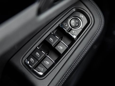 New 2026 Porsche Macan S image 19