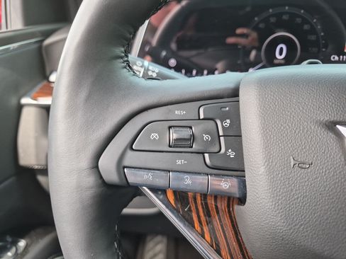 Used 2023 Cadillac Escalade Premium Luxury w/ LPO, Radiant Package AWD/4WD image 16