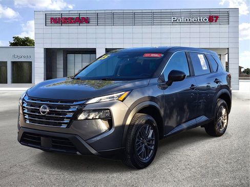 Certified 2025 Nissan Rogue S image 3