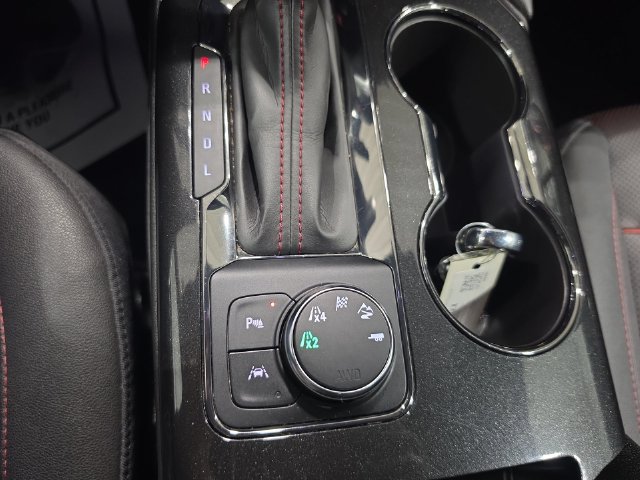 Used 2025 Chevrolet Blazer RS AWD/4WD image 16