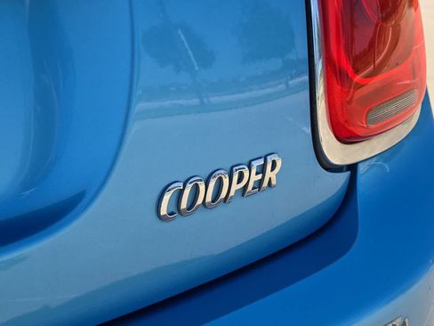 Used 2018 MINI Cooper 4-Door Hardtop FWD image 12