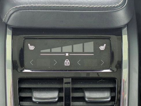 Used 2021 Volvo XC60 T5 Inscription w/ Advanced Package FWD image 18