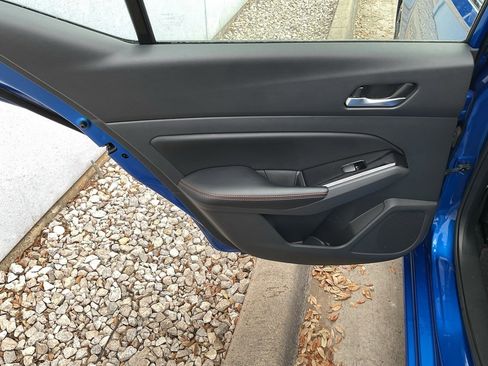 Used 2025 Nissan Altima 2.5 SR image 17