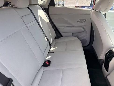Used 2024 Hyundai Kona SEL AWD/4WD image 14