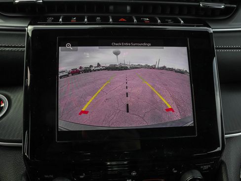 New 2025 Jeep Grand Cherokee Laredo X image 17