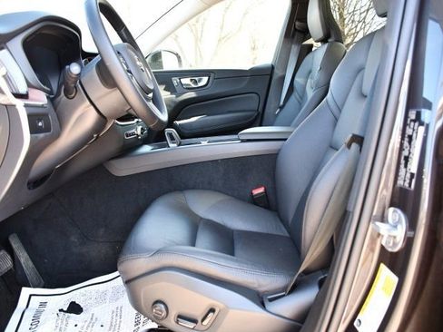 Used 2024 Volvo XC60 B5 Plus image 14