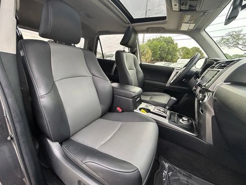 Used 2021 Toyota 4Runner SR5 Premium w/ Moonroof Package AWD/4WD image 28