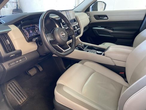 Used 2022 Nissan Pathfinder SL AWD/4WD image 20