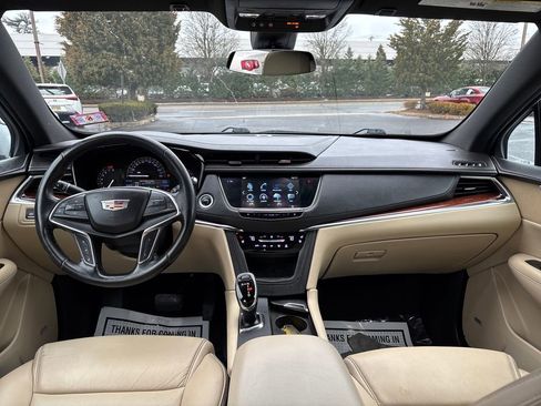 Used 2019 Cadillac XT5 Premium Luxury image 19