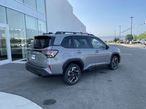 Certified 2025 Subaru Forester Limited AWD/4WD image 5