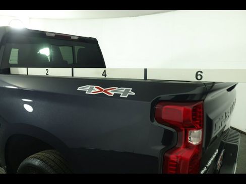 Used 2022 Chevrolet Silverado 1500 LT w/ All Star Edition Plus image 16