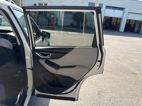 Used 2024 Subaru Forester Premium AWD/4WD image 29