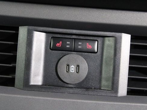 New 2026 Ford F250 Lariat w/ Black Appearance Package image 34