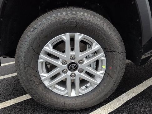 New 2026 Toyota Tundra SR5 image 10