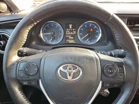 Used 2017 Toyota Corolla SE image 17