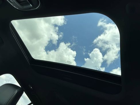 New 2025 Jeep Grand Cherokee Altitude image 25