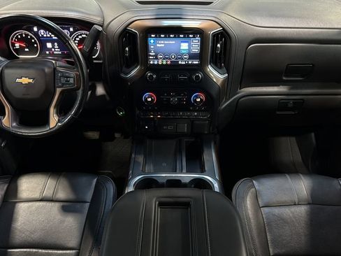 Used 2021 Chevrolet Silverado 1500 High Country AWD/4WD image 17