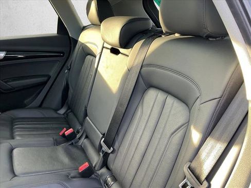 Used 2018 Audi Q5 2.0T Premium Plus w/ Premium Plus Package image 14