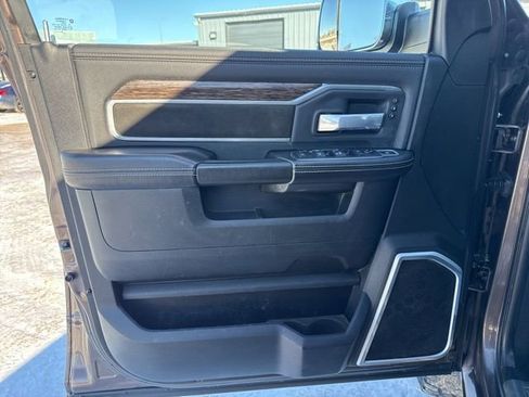Used 2020 RAM 2500 Laramie image 15