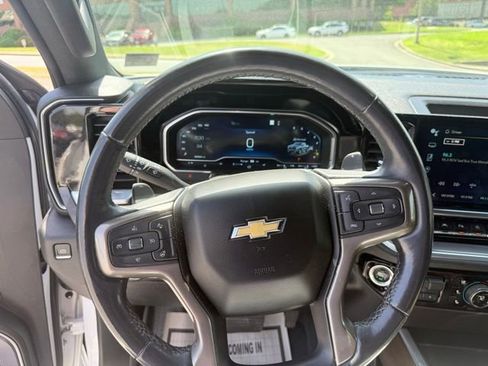 Used 2023 Chevrolet Silverado 1500 High Country AWD/4WD image 17