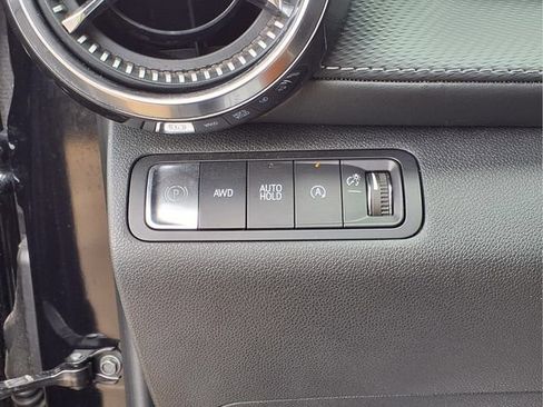 Used 2025 Chevrolet Equinox LT AWD/4WD image 18