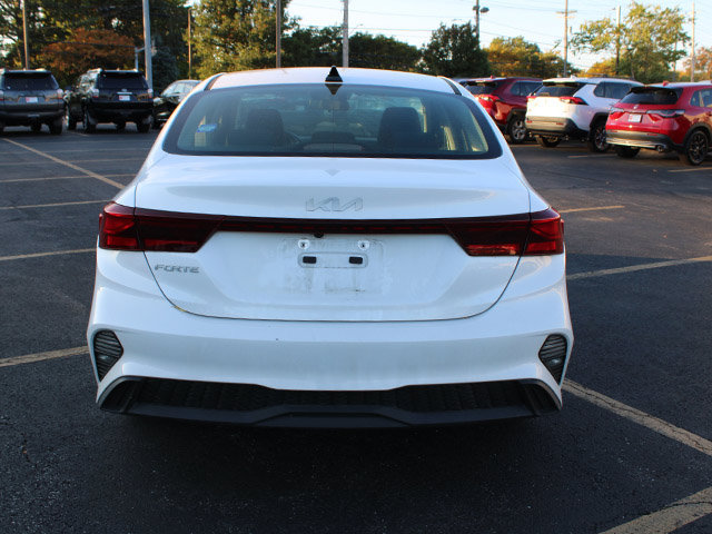 Used 2022 Kia Forte LXS FWD image 6