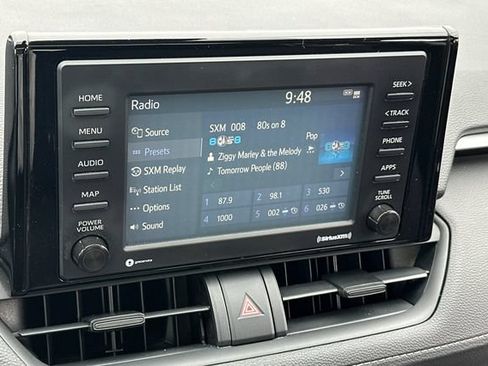 Used 2021 Toyota RAV4 XLE w/ Convenience Package FWD image 21