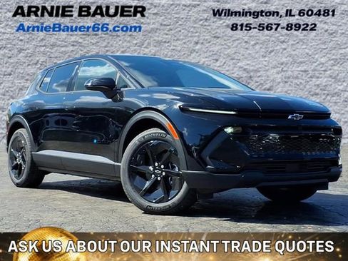 New 2026 Chevrolet Equinox EV LT image 1