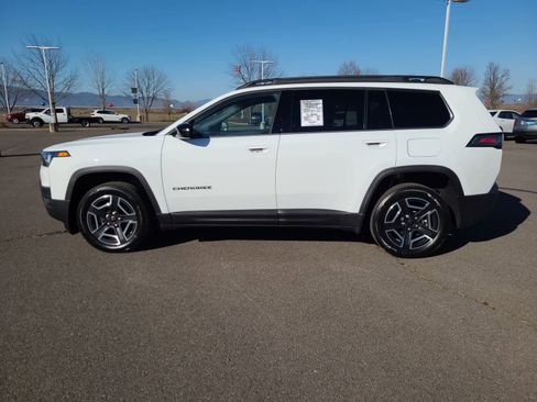 New 2026 Jeep Cherokee Limited image 11