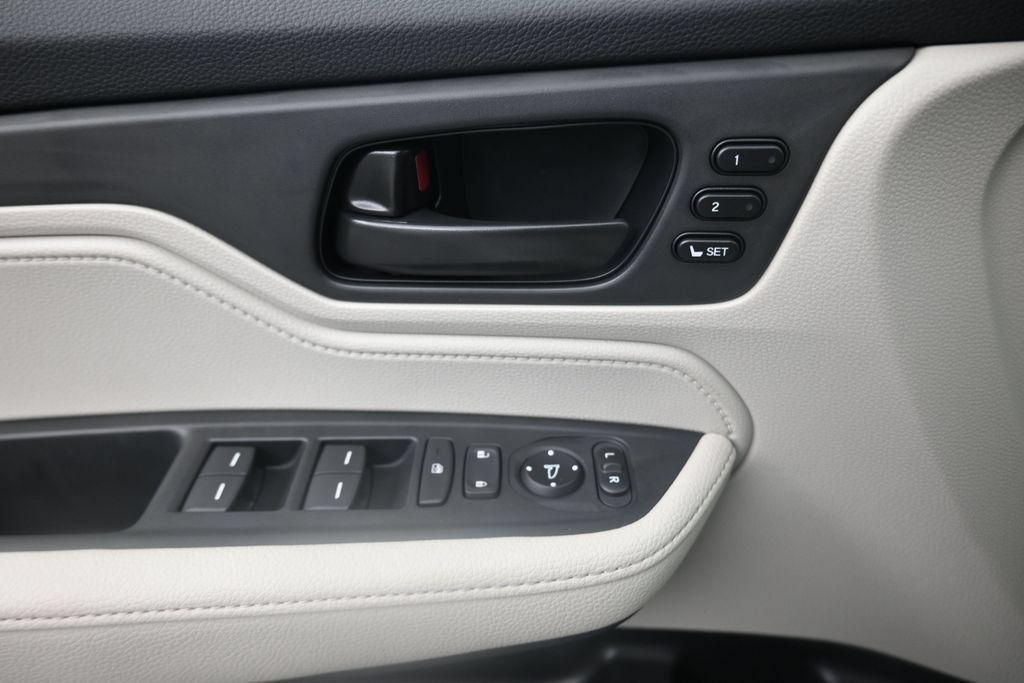 New 2026 Honda Odyssey EX-L image 24