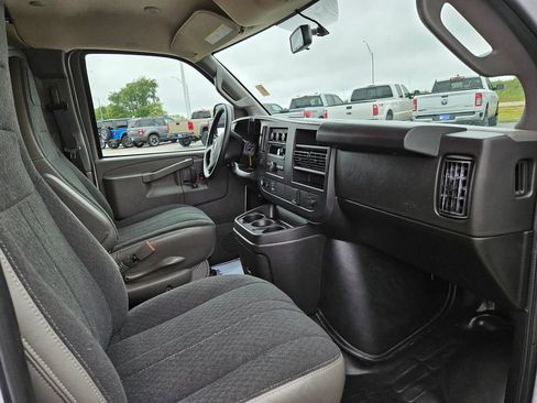 Used 2025 GMC Savana 2500 w/ Driver Convenience Package RWD image 23