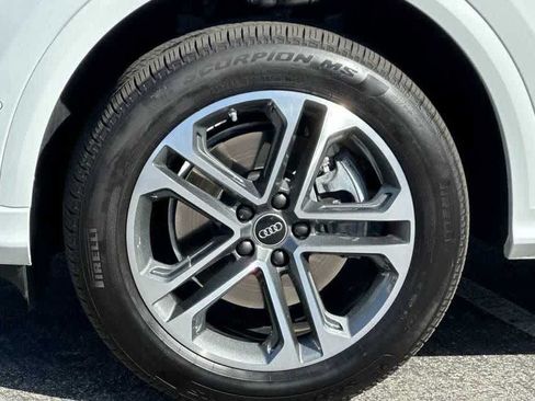 Used 2025 Audi Q5 Premium w/ Convenience Package AWD/4WD image 27
