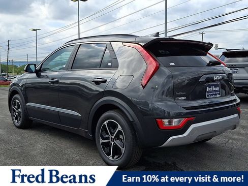 New 2026 Kia Niro EX FWD image 3